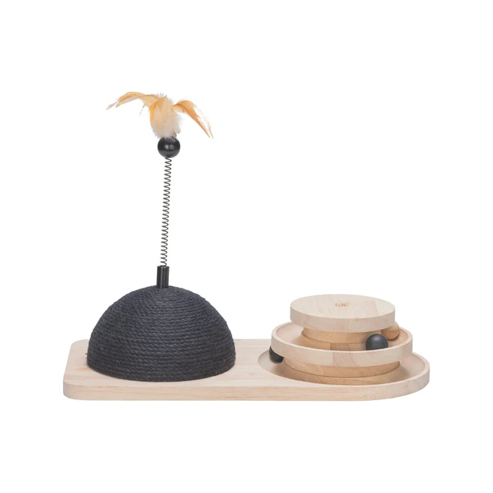 Designed by Lotte tour griffoir et jeu