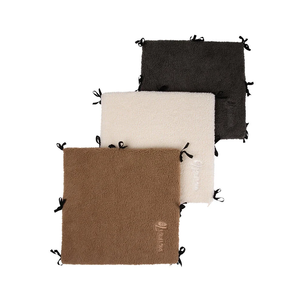 District 70 Sherpa Bench Divider
