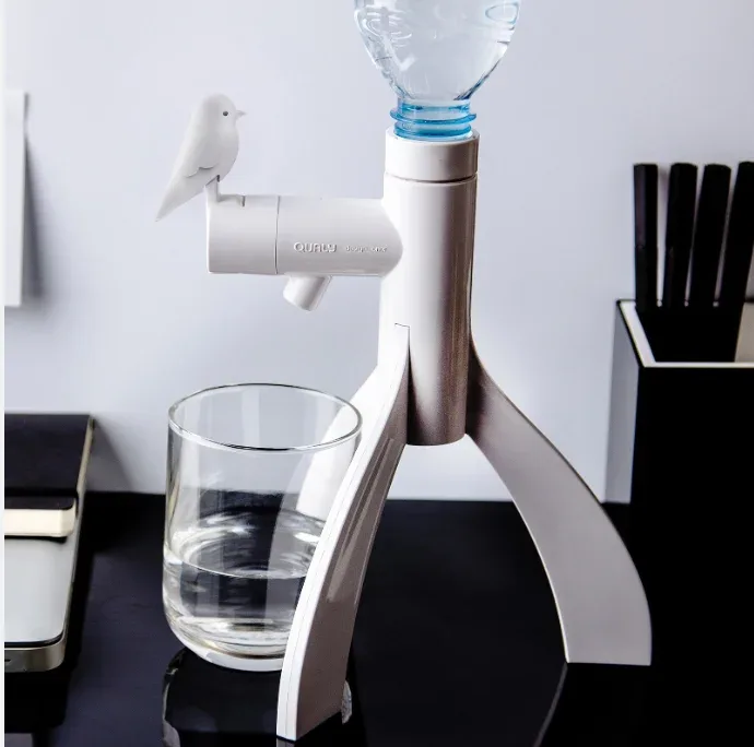 Fontaine « Thirsty Bird Water Dispenser » (Blanc) – Qualy J’ai plus de croquettes