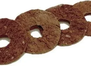 Friandises jouet pour chien Gnawhide Naturel rings S – Busy buddy J’ai plus de croquettes