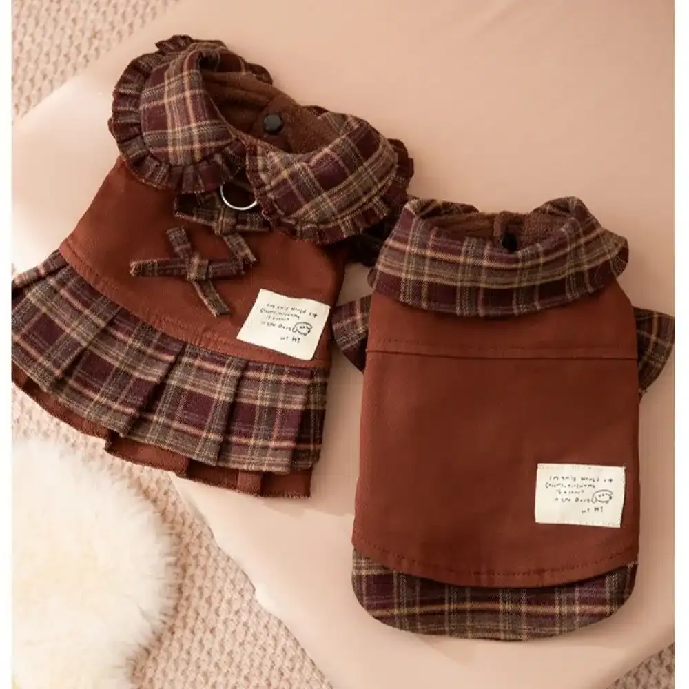 Tenue marron a carreaux petit chien
